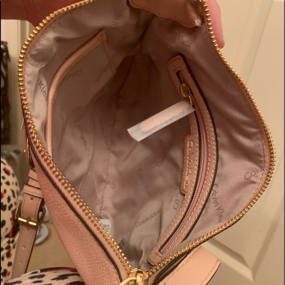 Calvin Klein Pink Leather Crossbody Bag - Picture 8 of 14